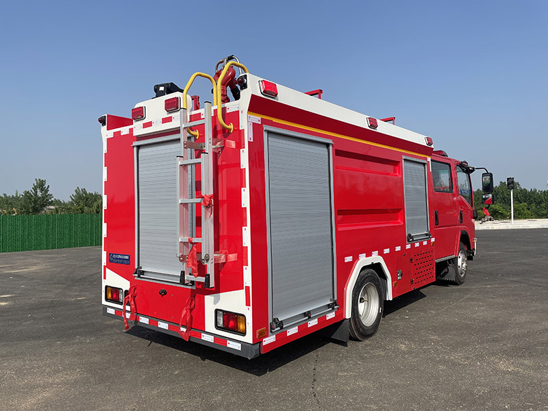 慶鈴五十鈴4噸水罐消防車