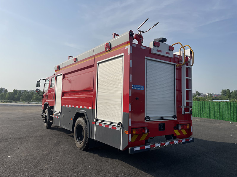 三環6.5噸泡沫消防車