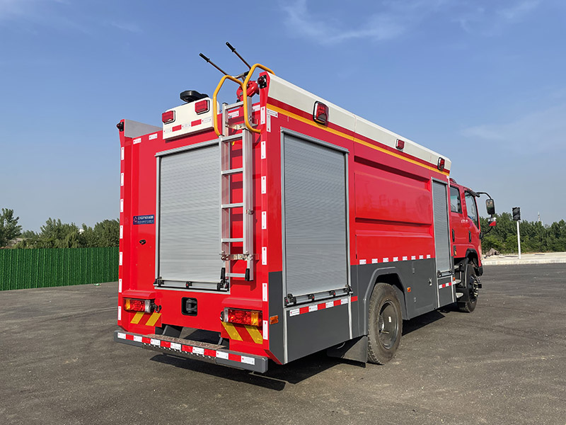 三環6.5噸泡沫消防車